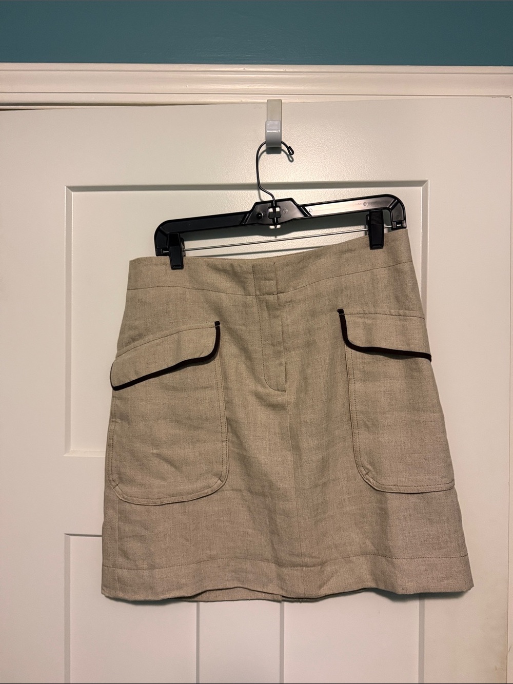Beige Pocket-Front Linen Mini Skirt